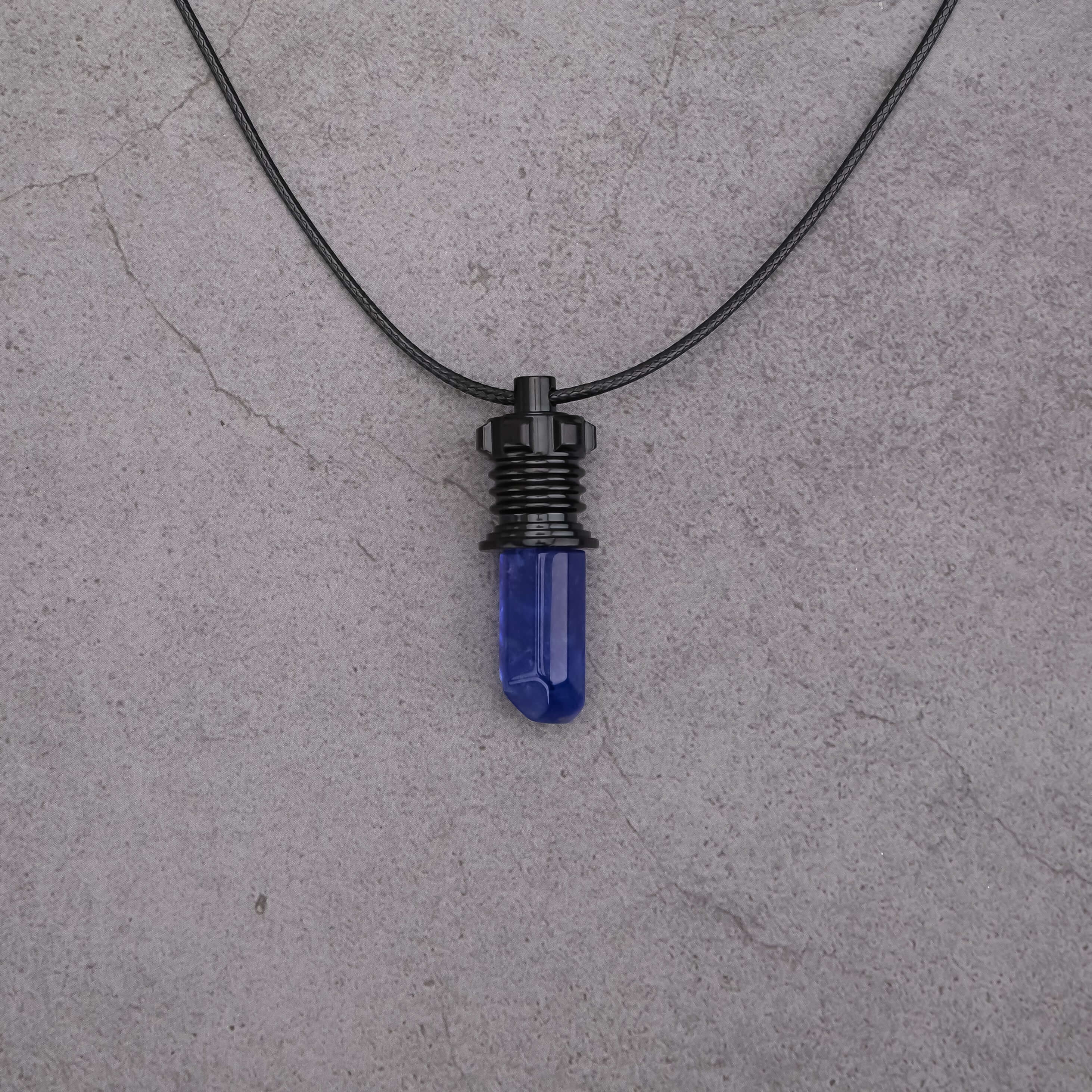 Kyber Crystal Pendant Necklace - Image 13