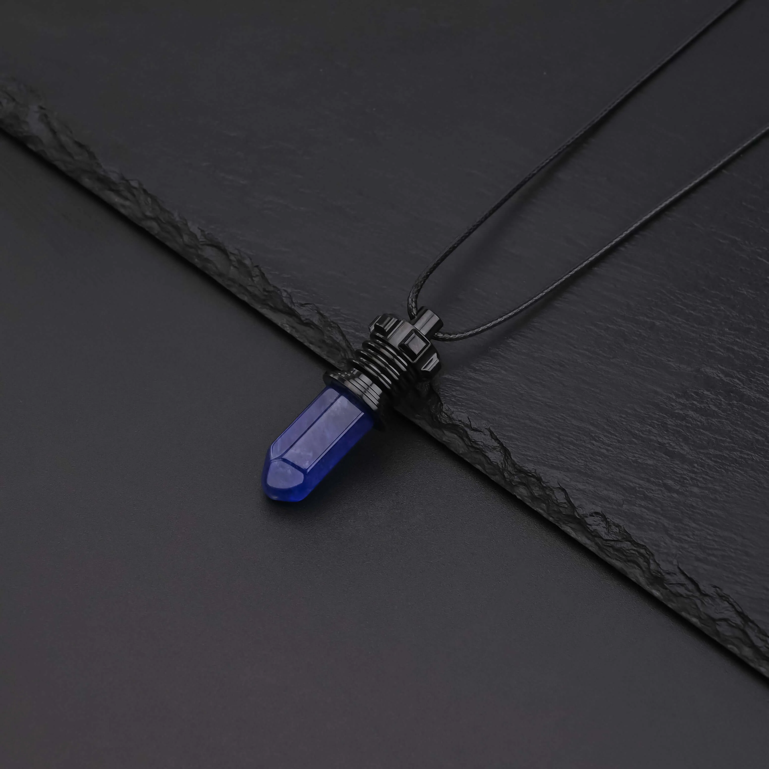 Kyber Crystal Pendant Necklace - Image 15